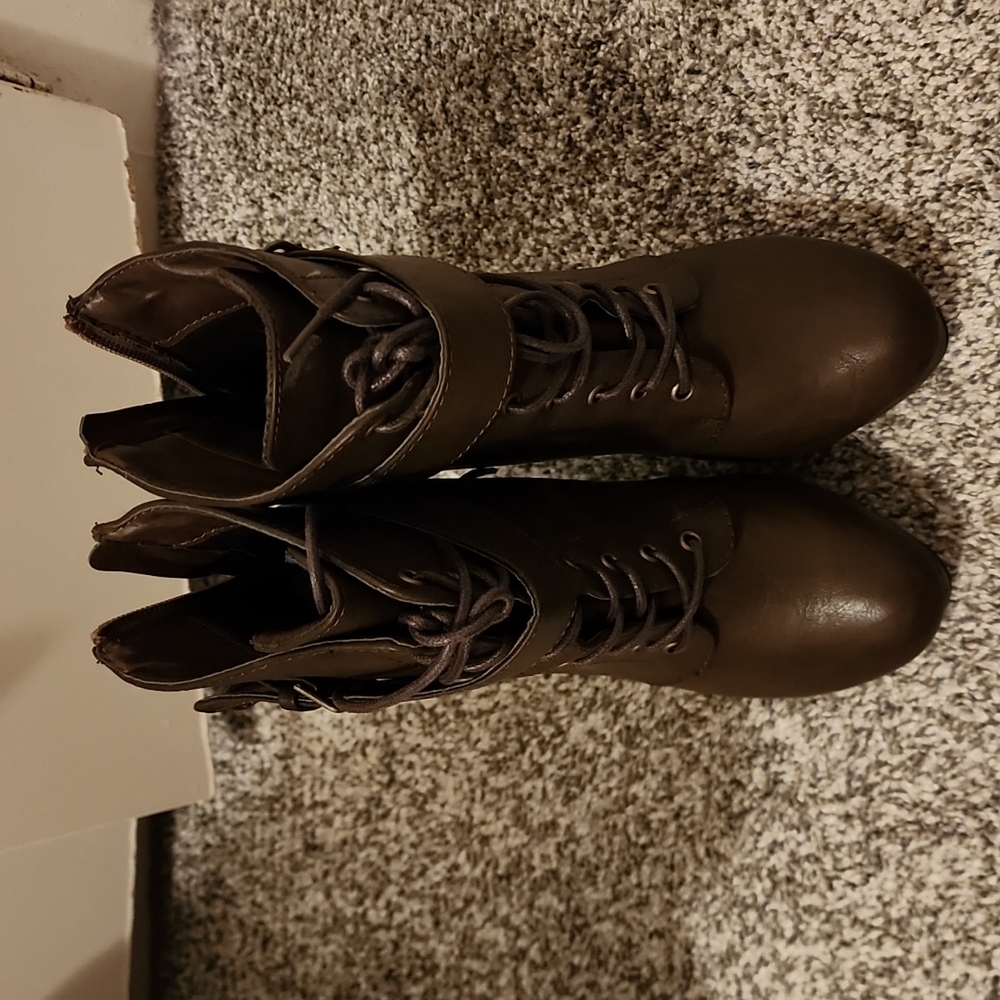 Brown High-Heels Boots